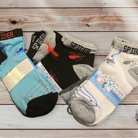 Boys socks size:6-8 - Picture 3 of 5